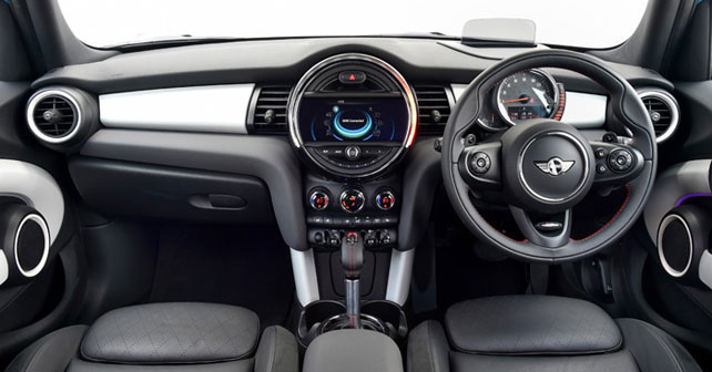 2014 Mini Cooper SD Five Door Dashboard