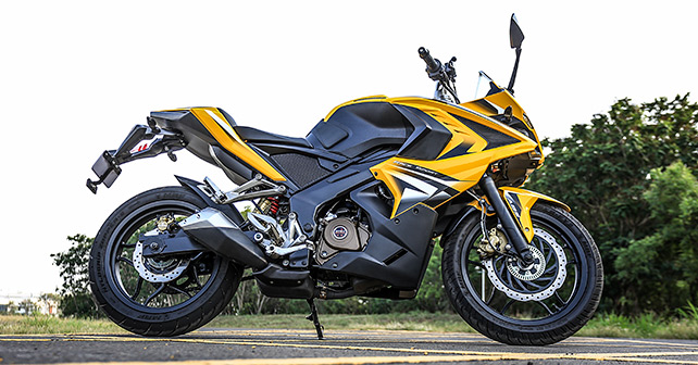 Bajaj Pulsar RS200 Static