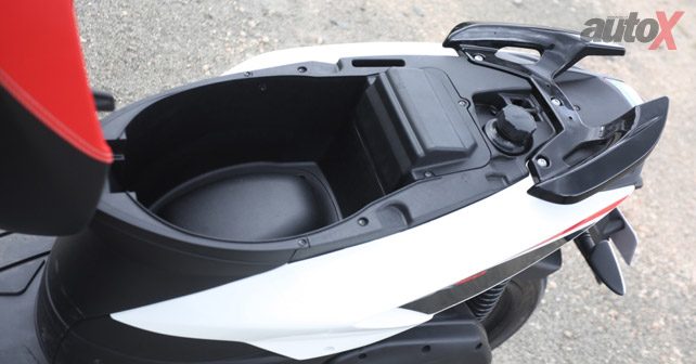 Aprilia SR 150 Seat Storage