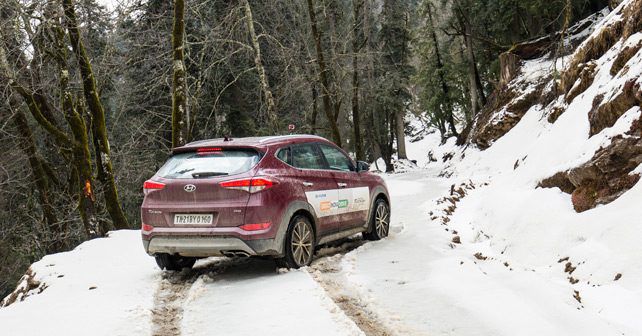 hyundai tucson snow drive