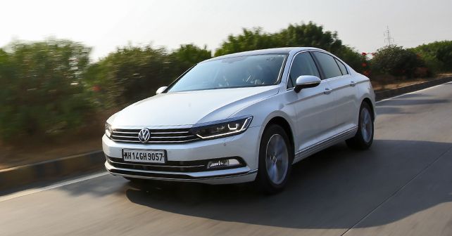 Volkswagen Passat Front View