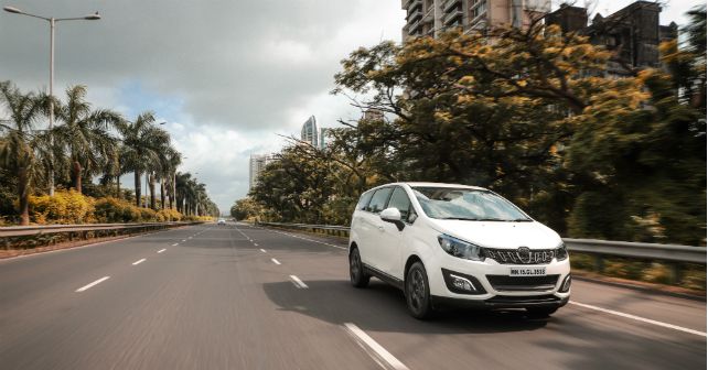 Mahindra Marazzo Front Tracking 2 M