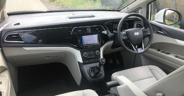 Mahindra Marazzo Dashboard Photo M1