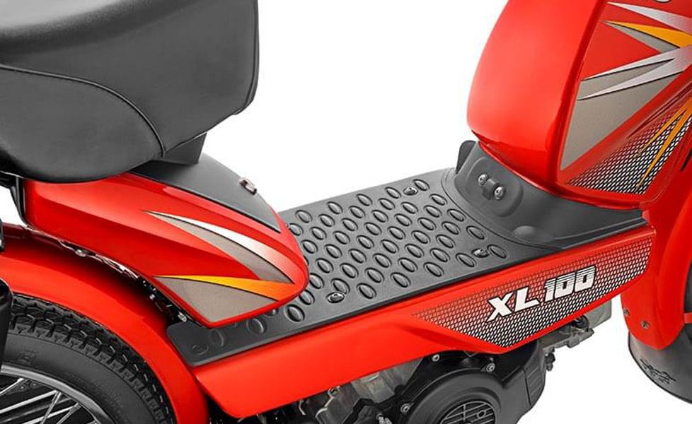 TVS XL 100 Comfort image long seat 15