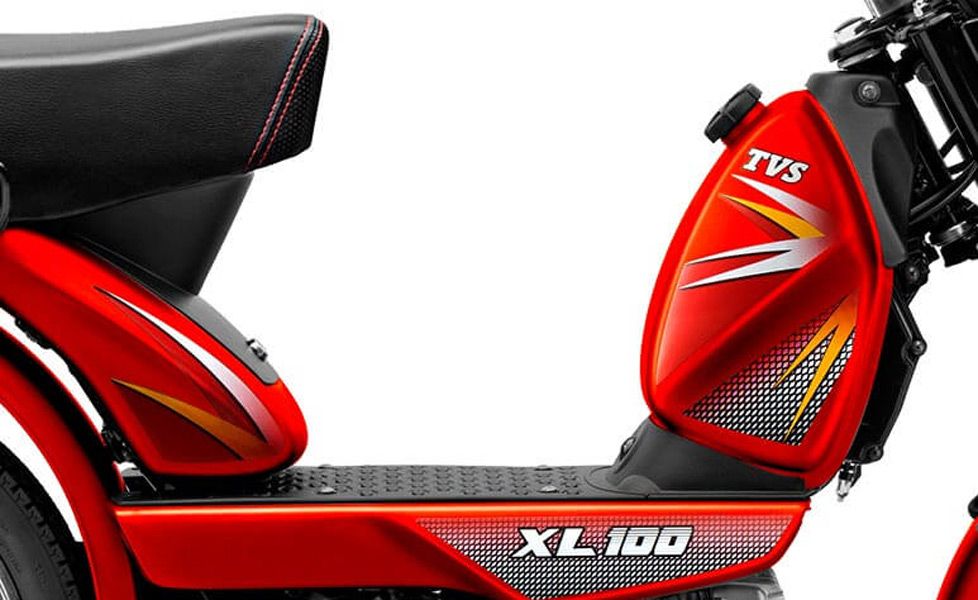 TVS XL 100 Comfort image long seat 2