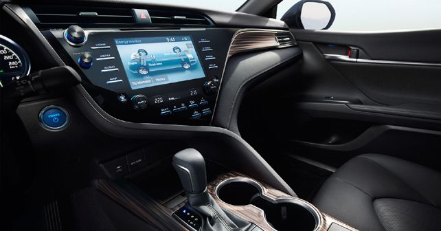 2019 Toyota Camry Hybrid interior