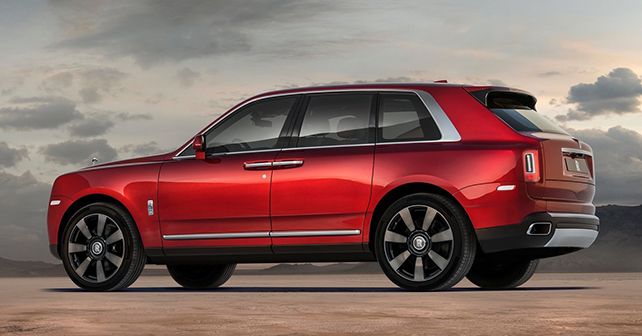 Rolls Royce Cullinan Rear