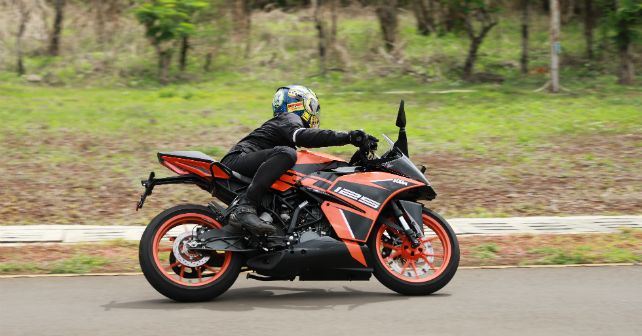 Ktm Rc 125 Front Action M 6 