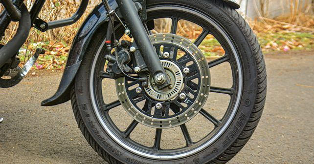 Bajaj Avenger Street 160 Disc Brakes