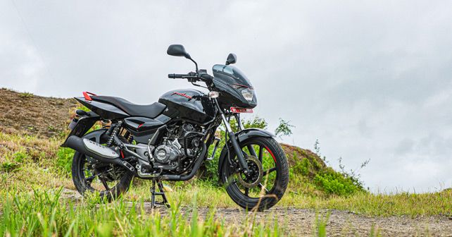 Bajaj Pulsar 125 Side Static