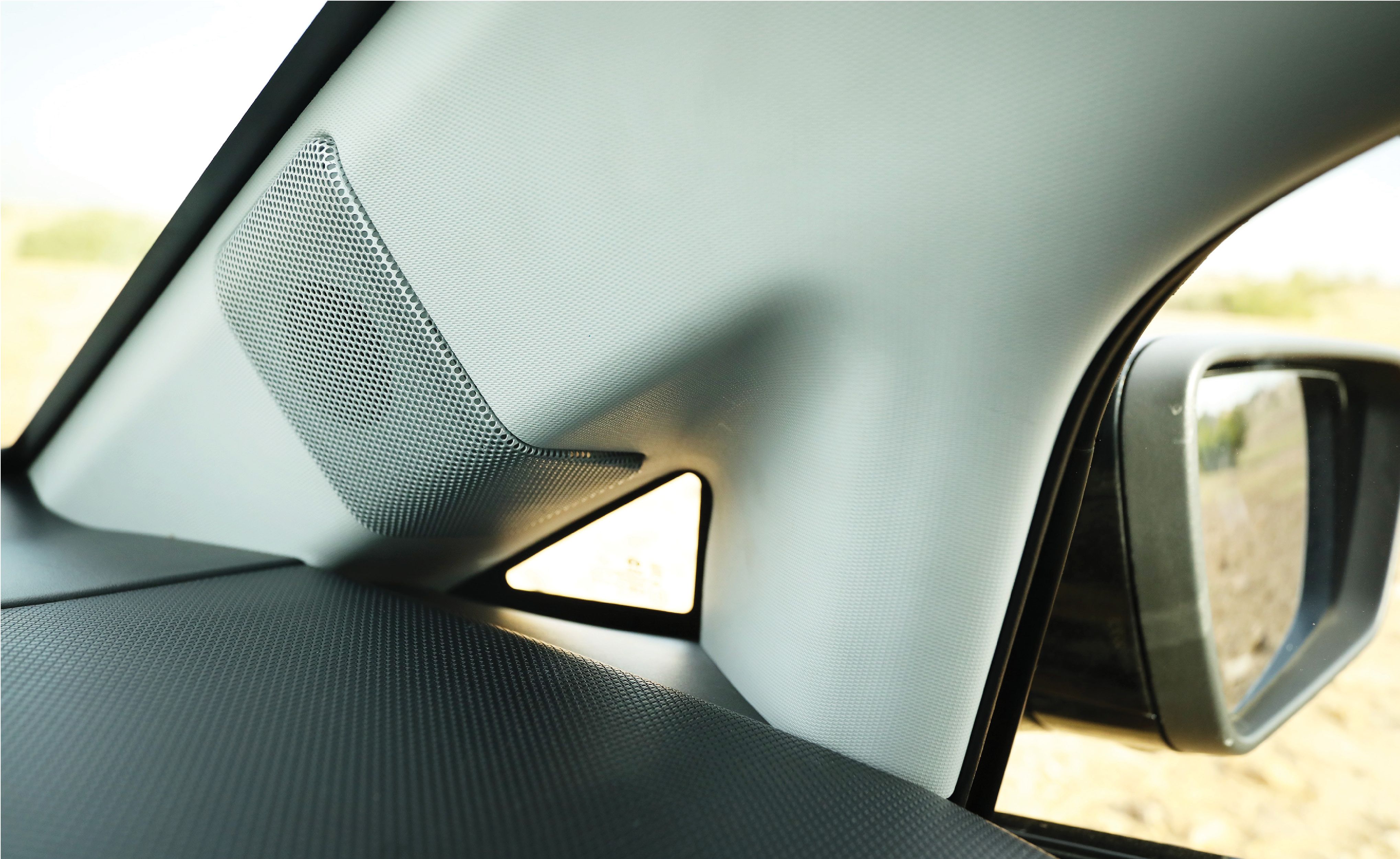 Tata Altroz interior a pillar speakers 