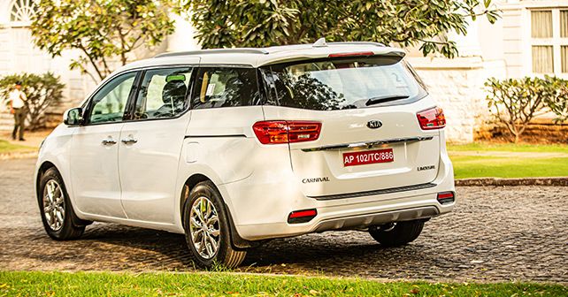 Kia Carnival Rear