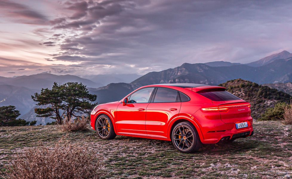 Porsche Cayenne Coupe image rear