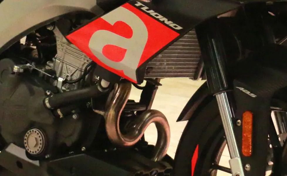 Aprilia Tuono 150 Image 4 