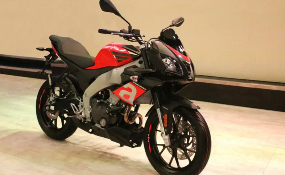 Aprilia Tuono 150 Image 6 