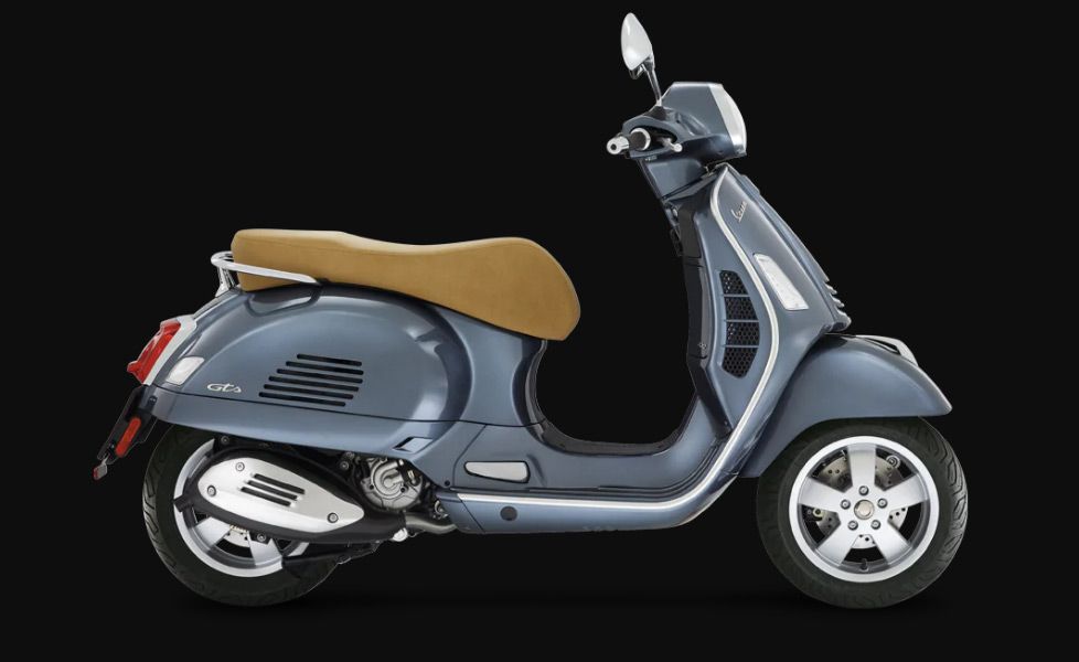 Vespa GTS 300 Image 2 