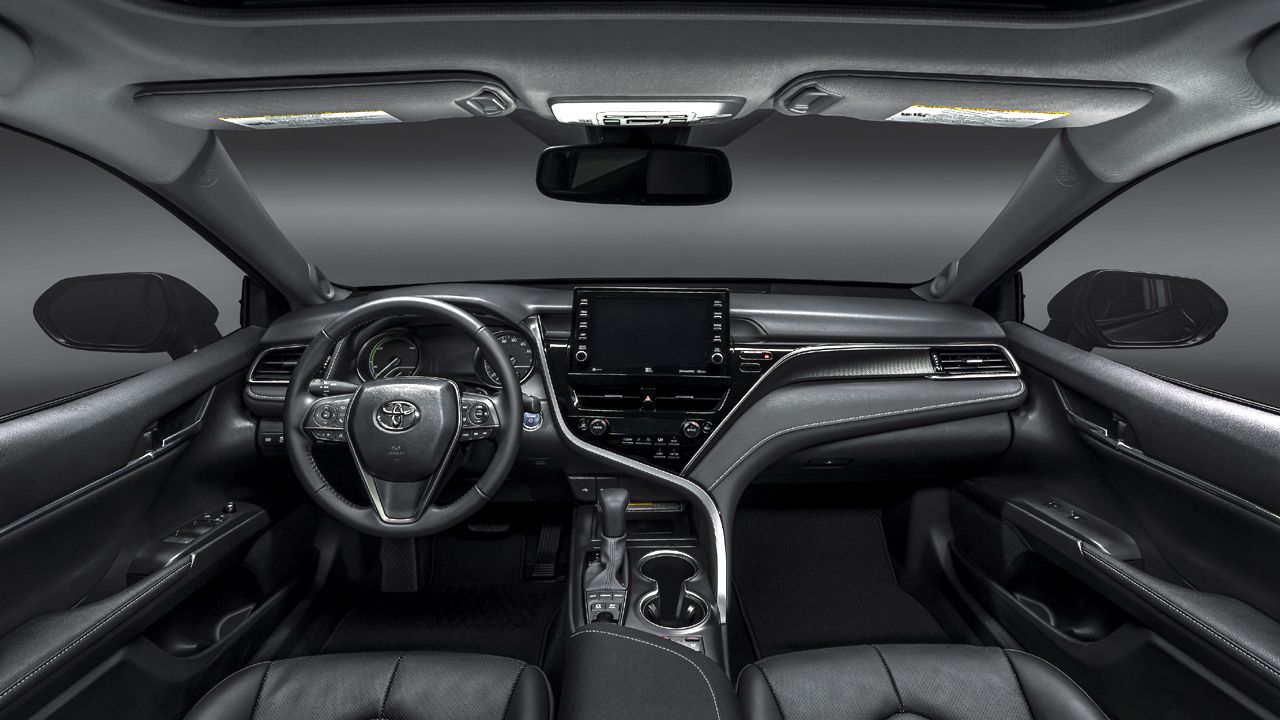 2021 Toyota Camry Hybrid XSE Interior