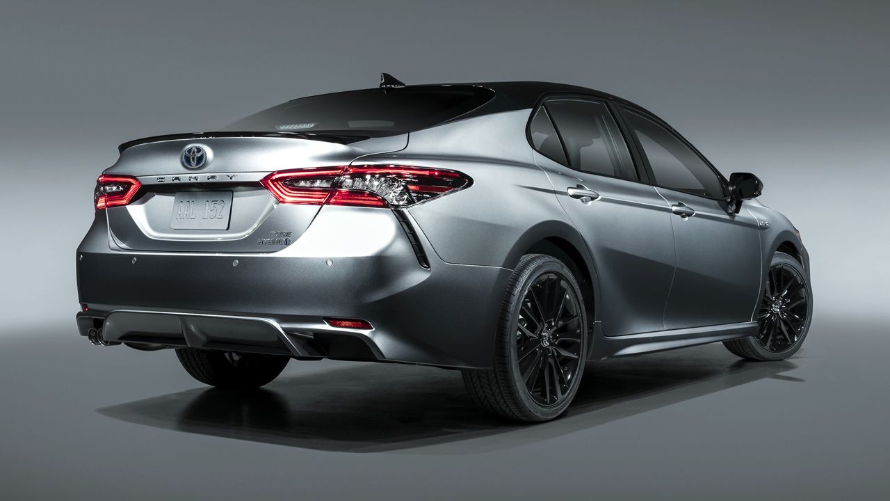 2021 Toyota Camry Hybrid XSE Rear Quarter