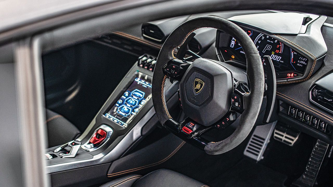 Lamborghini Huracan Evo Interior