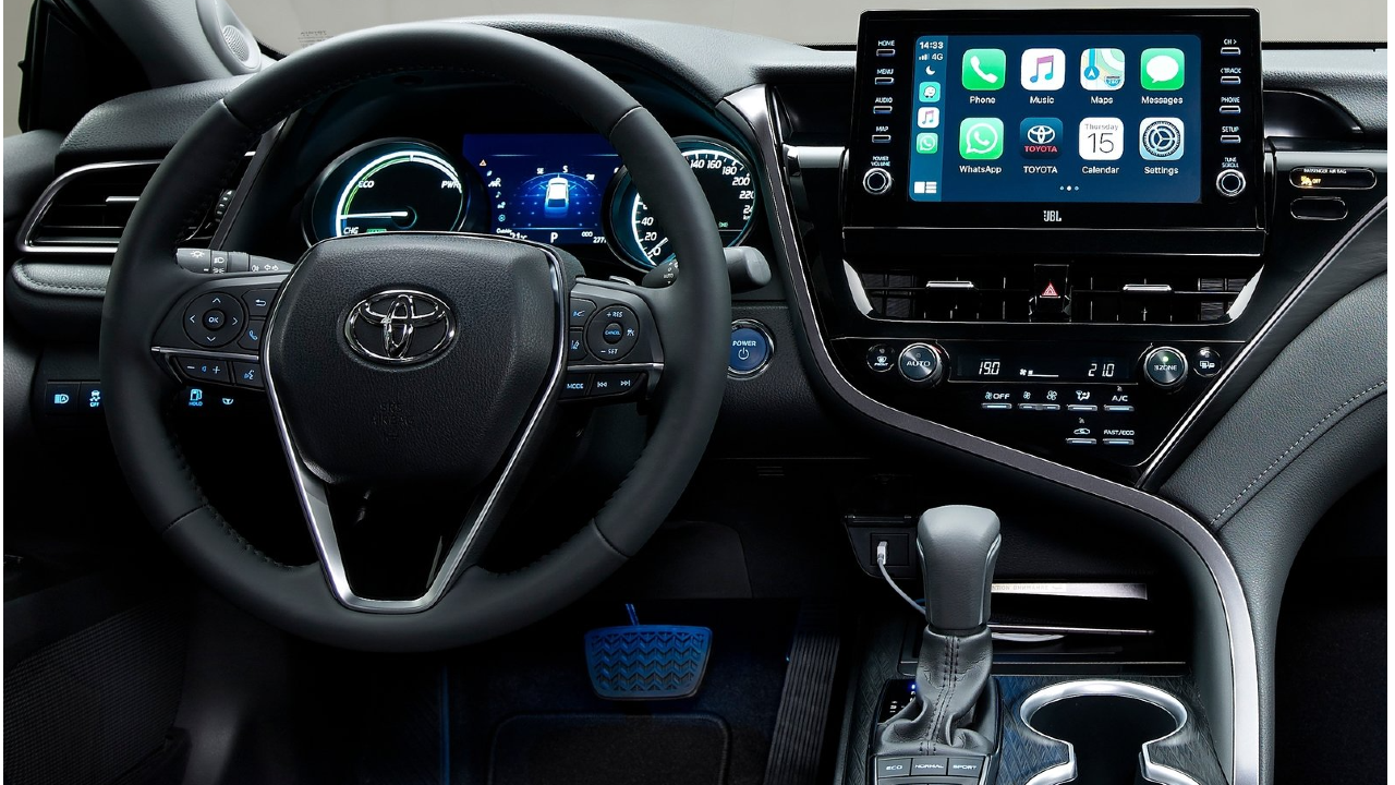 2021 Toyota Camry Hybrid Face Lift Interior M