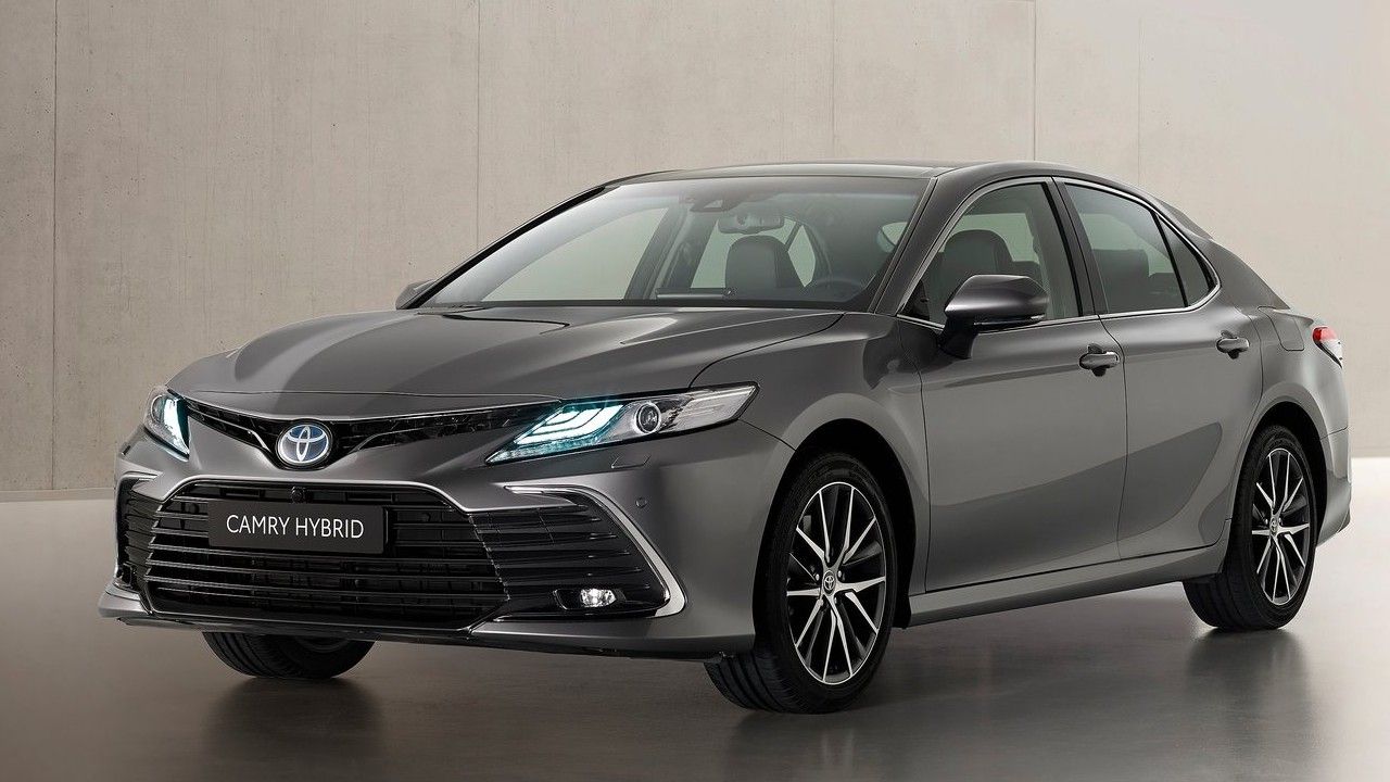 2021 Toyota Camry Hybrid Face Lift Revealed M