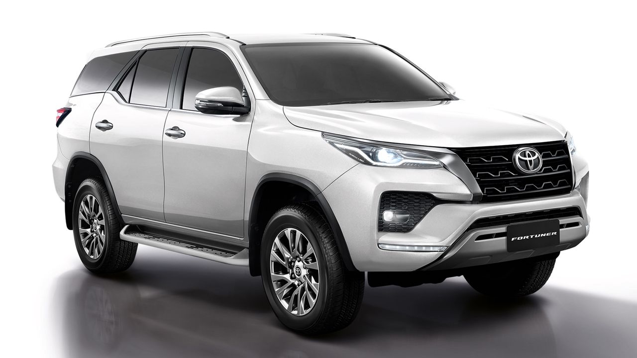 Toyota Fortuner Facelift Launch On 6th January