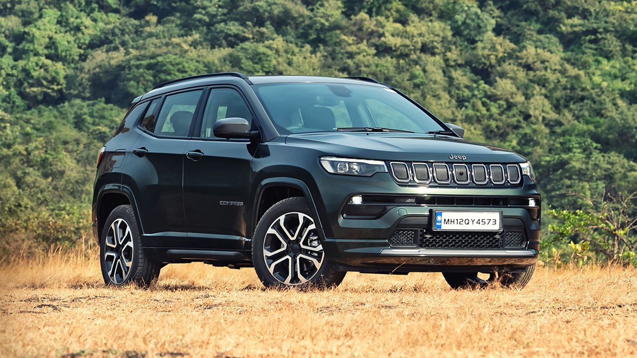 2021 Jeep Compass Facelift Front Quarter Static1