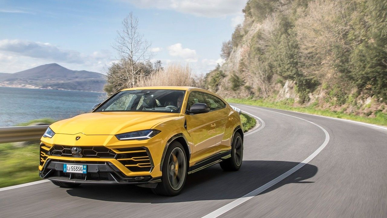 Lamborghini Urus In Action M