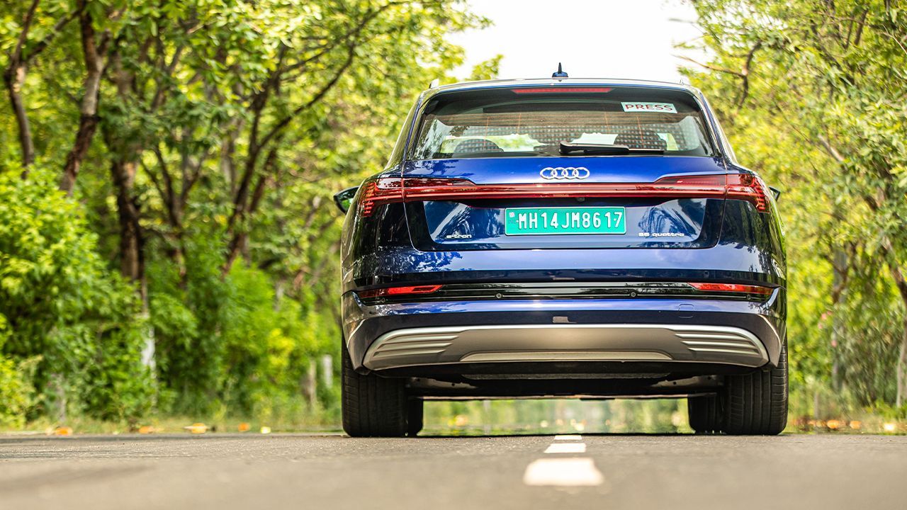 2021 Audi e tron rear end1