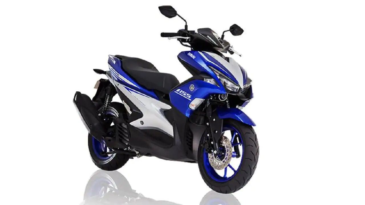 Yamaha Aerox 155 Scooter Front Three Quarter Static Shot