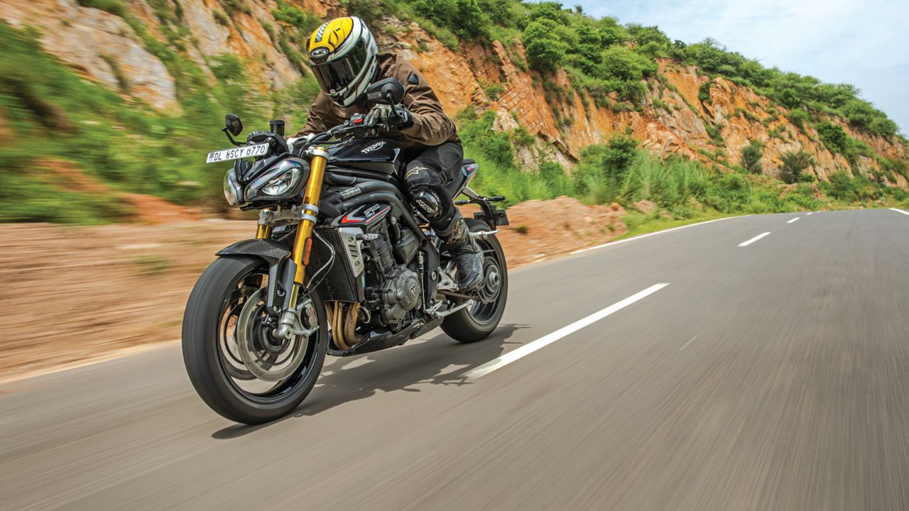 2021 Triumph Speed Triple 1200 RS Front Quarter Motion 2