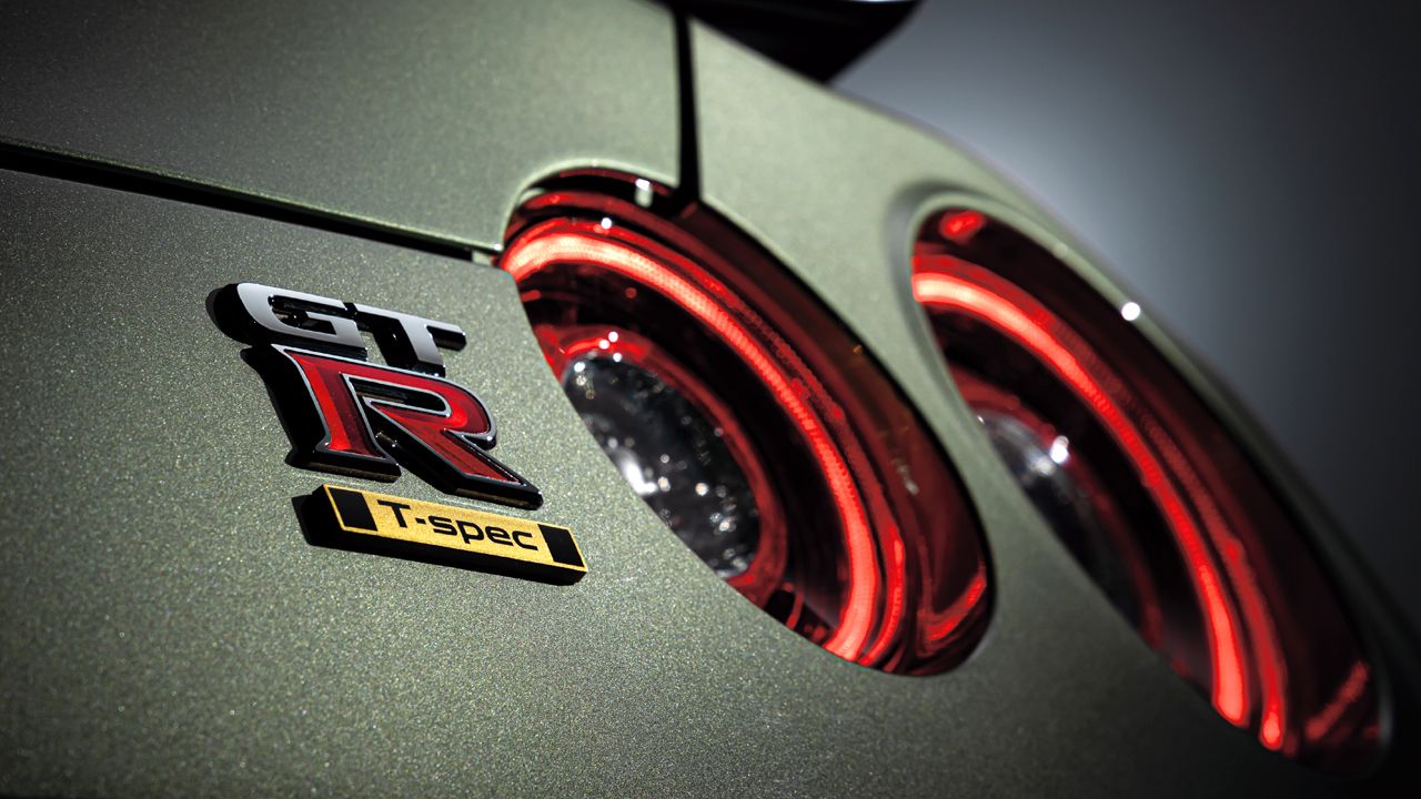 Nissan GT R T Spec Badging