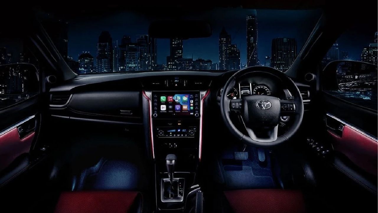 Toyota Fortuner Legender Dashboard Details 