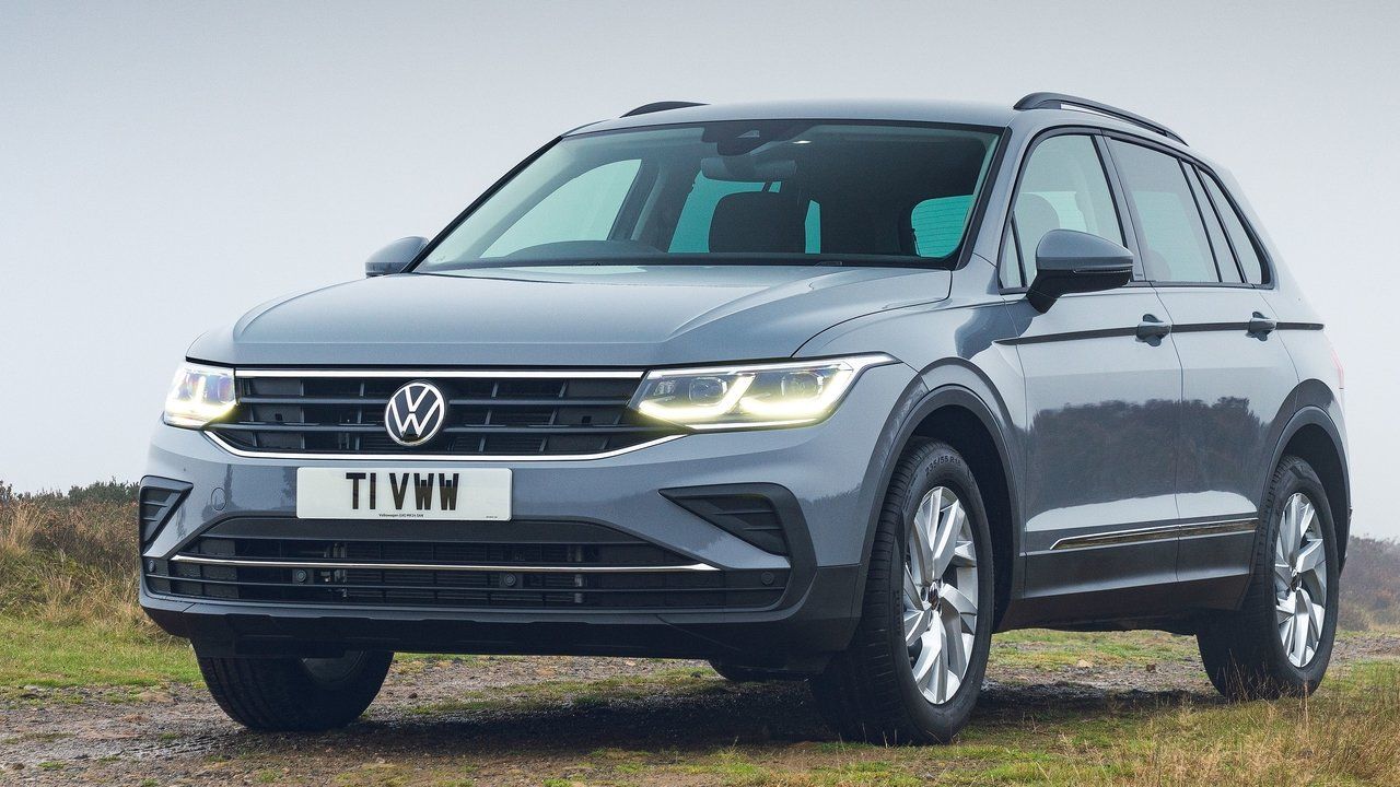 2021 Volkswagen Tiguan Front Three Quarter Static