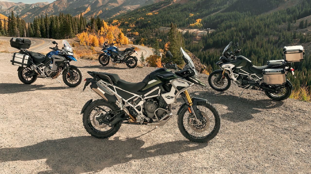 2022 Triumph Tiger 1200 Family Shot