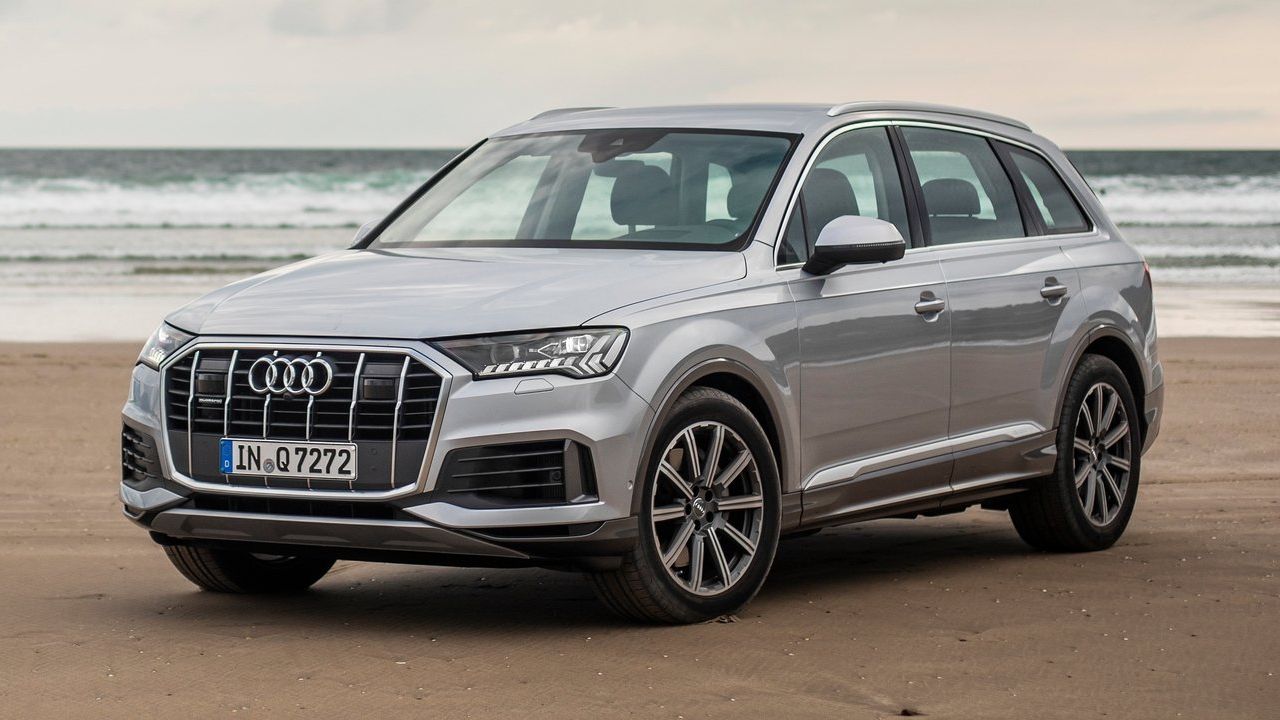 Audi Q7 Facelift Front Three Quarter Static 