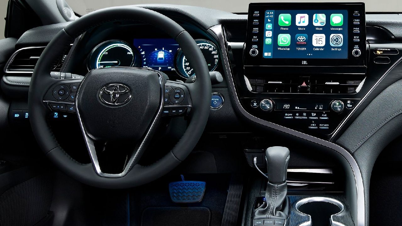 2022 Toyota Camry Hybrid Dashboard Design Details