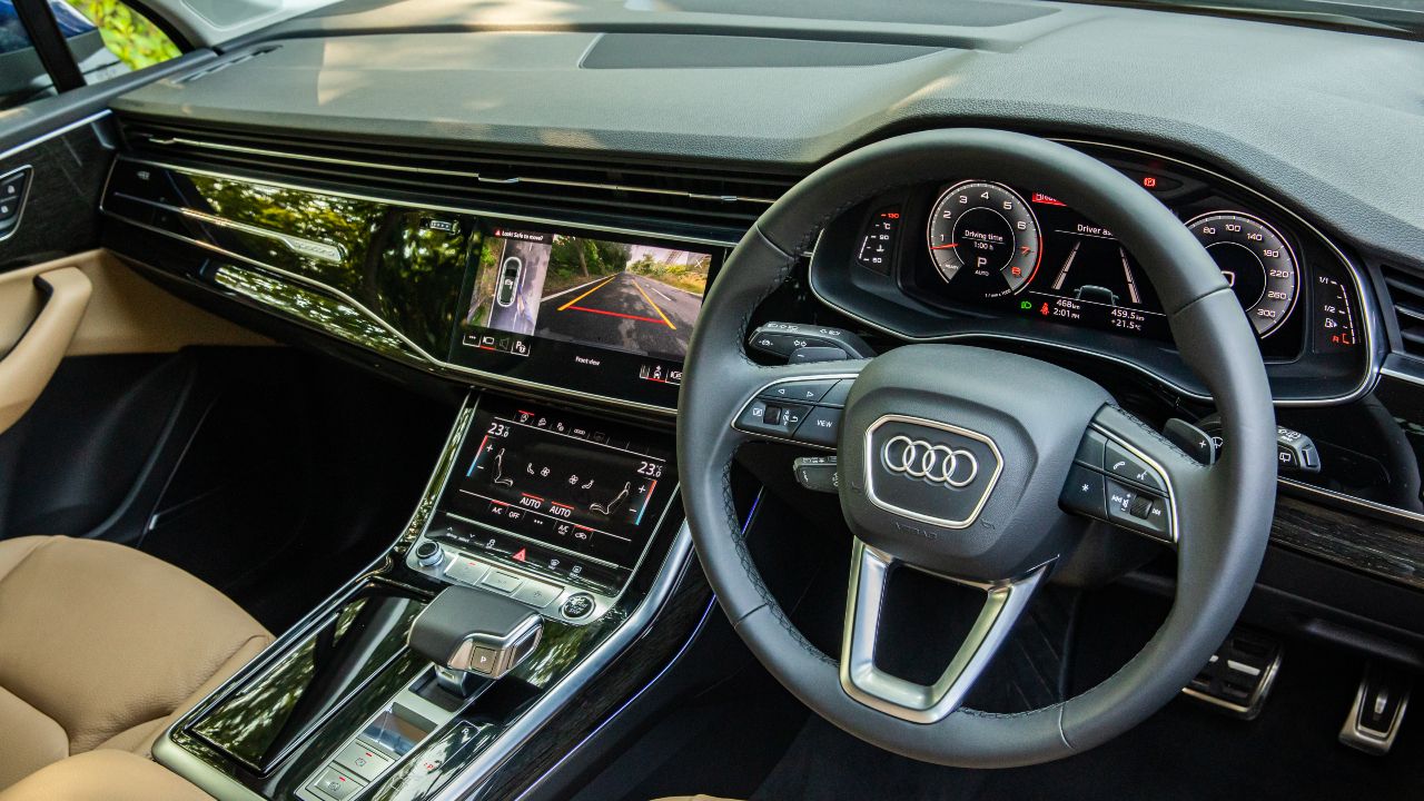 Audi Q7 Interior jpg