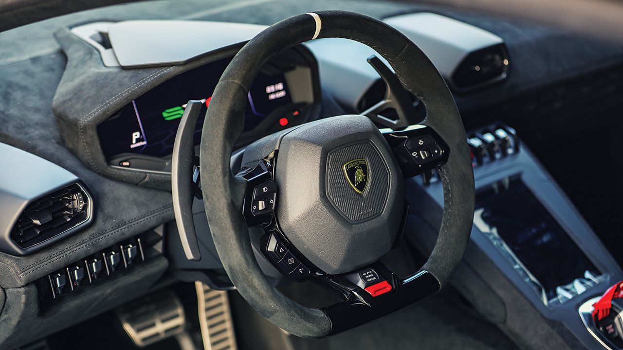 Lamborghini Huracan STO Cockpit