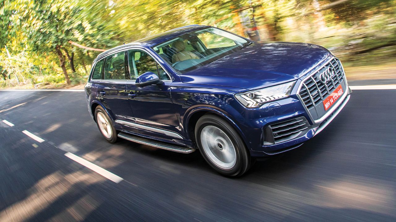 2022 Audi Q7 Facelift Front Quarter