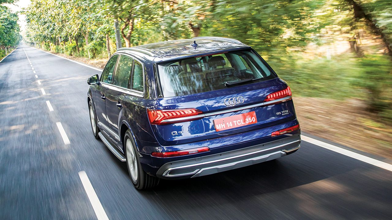 2022 Audi Q7 Rear Quarter Motion