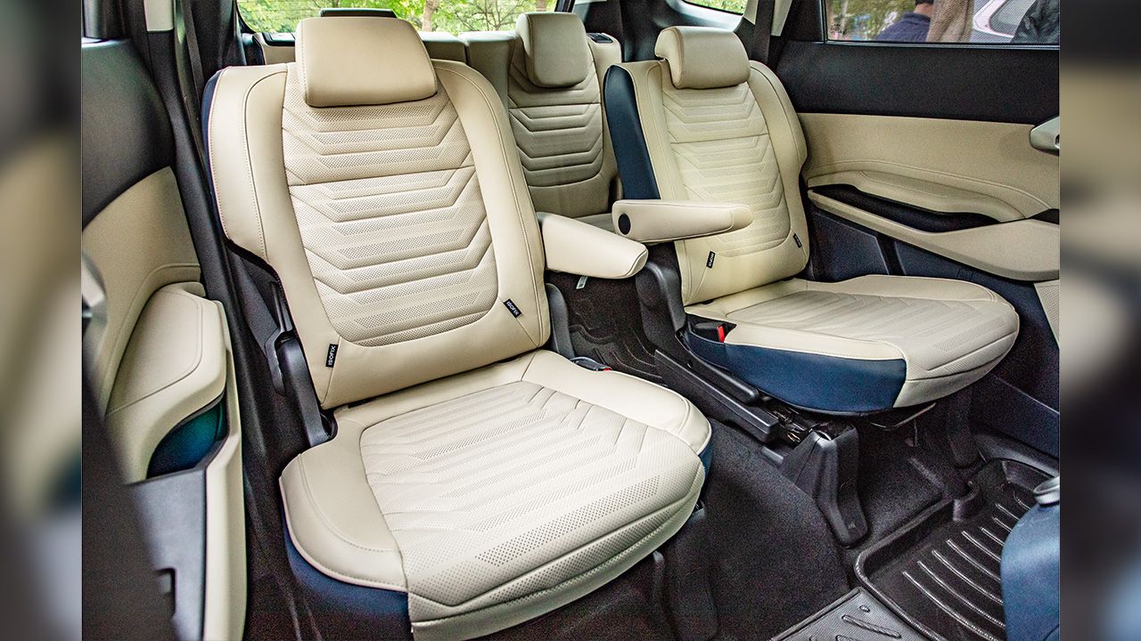 Kia Carens Middle Row Seats