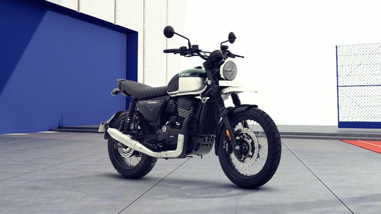 Yezdi Scrambler Right Front Three Quarter