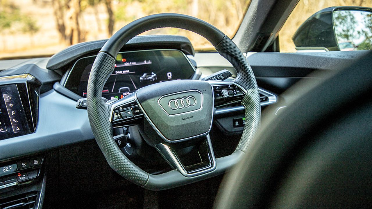 Audi E Tron GT Steering Wheel1