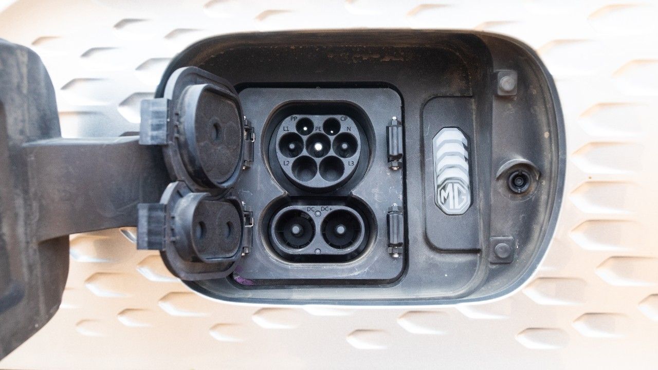 MG ZS EV Charge Port