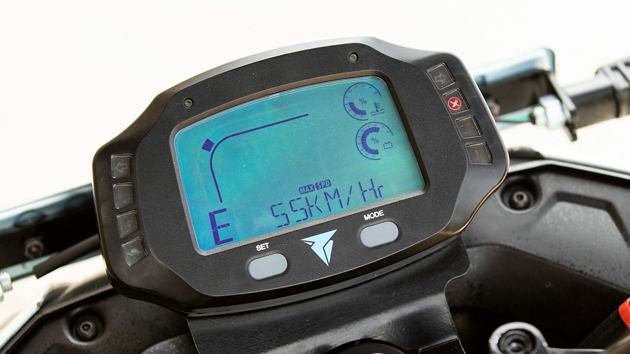 Tork Kratos TFT Instrument Cluster