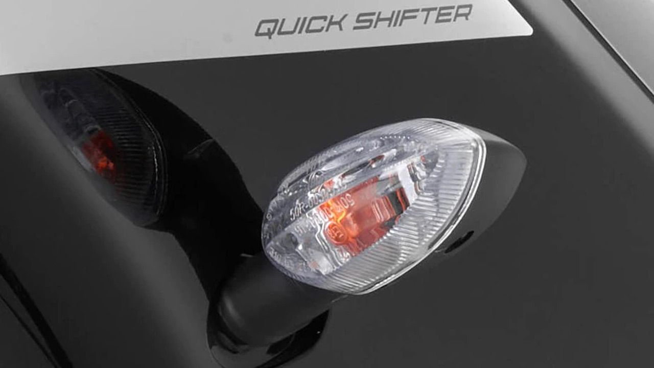 Yamaha YZF R15 V4 Front Indicator 