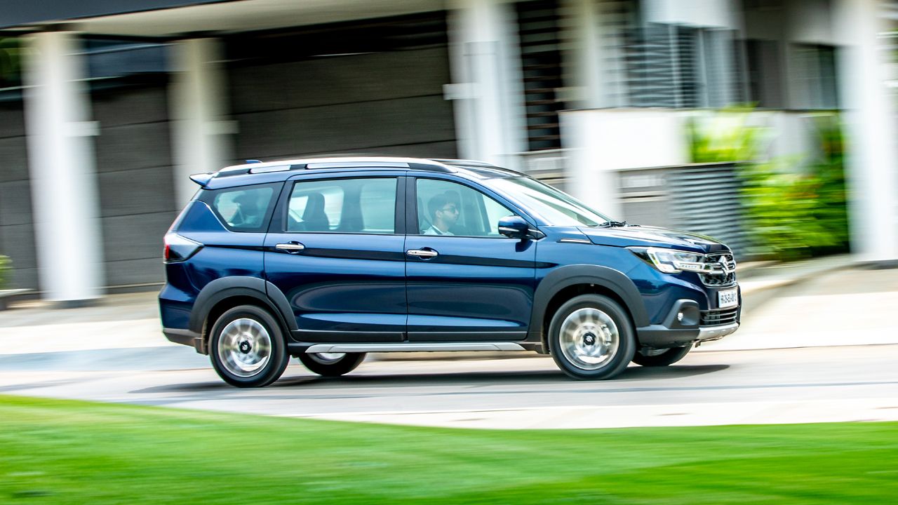 2022 Maruti Suzuki XL6 Side View Motion