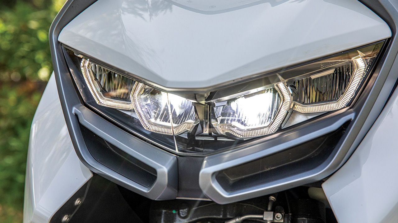 BMW C 400 GT Headlight