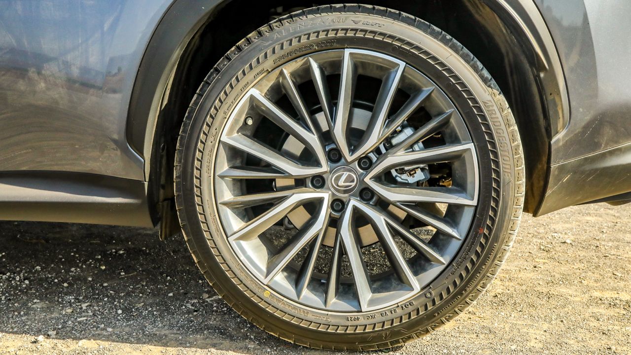 Lexus NX 350h Wheel Design